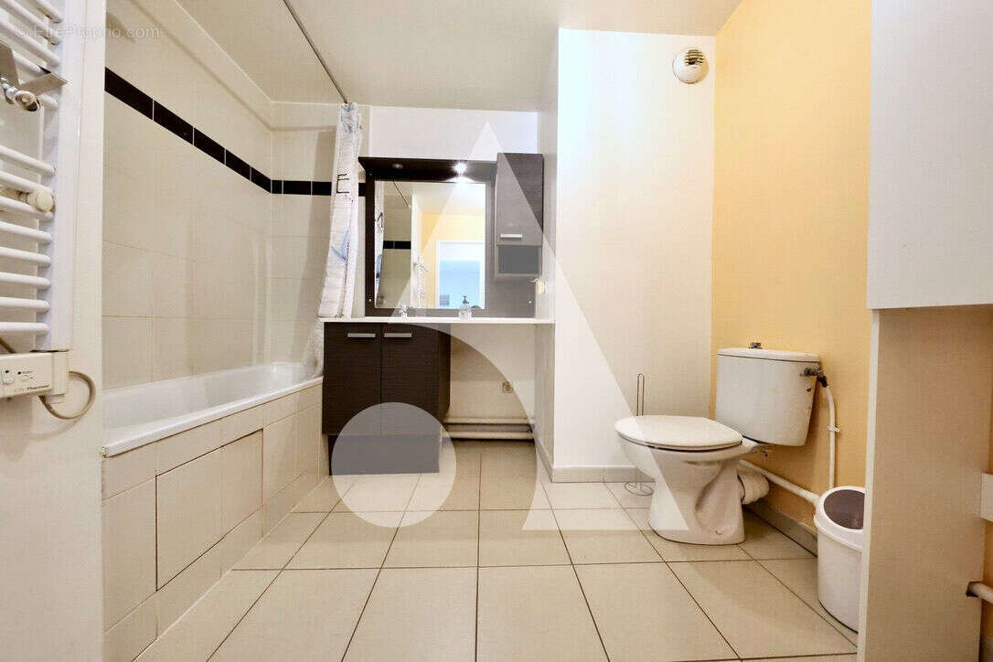 Appartement à CORBEIL-ESSONNES