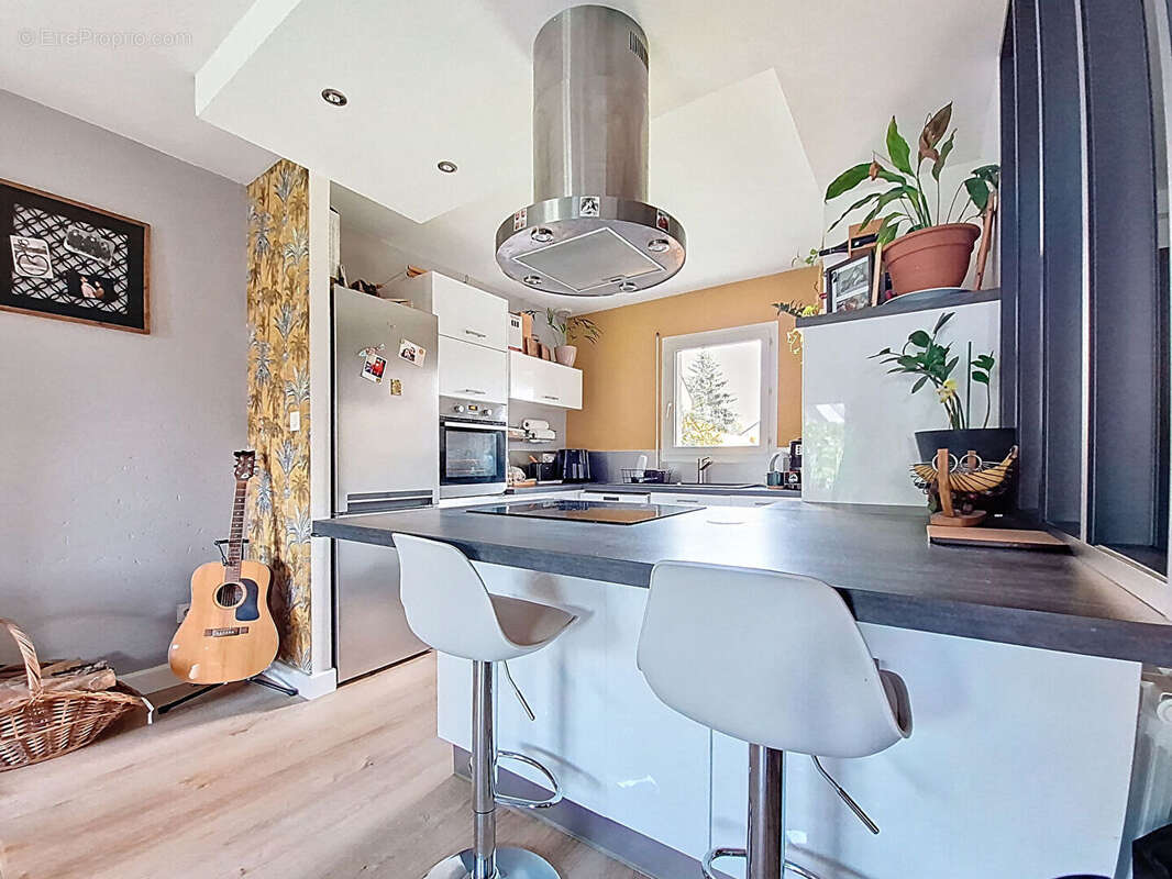 Maison à SAINTE-LUCE-SUR-LOIRE