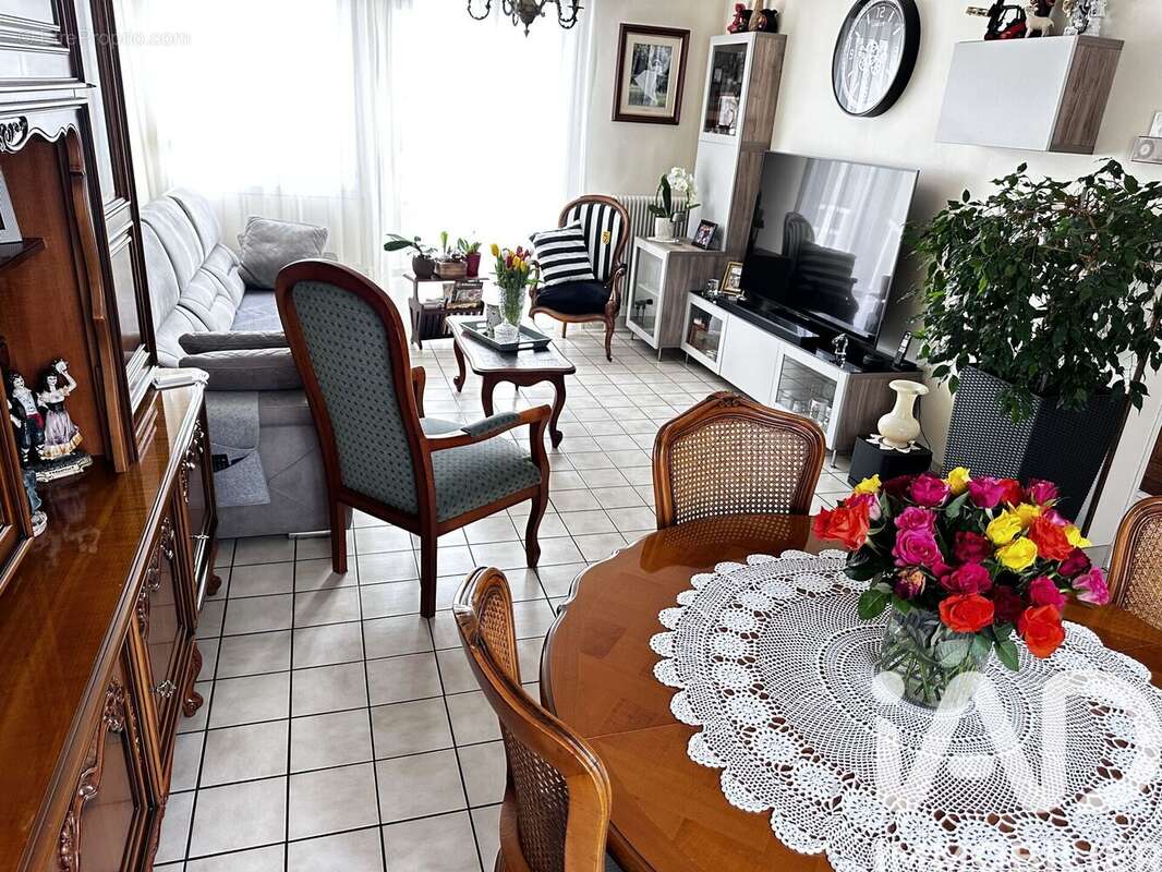 Photo 6 - Maison à SAINT-PIERRE-DU-PERRAY