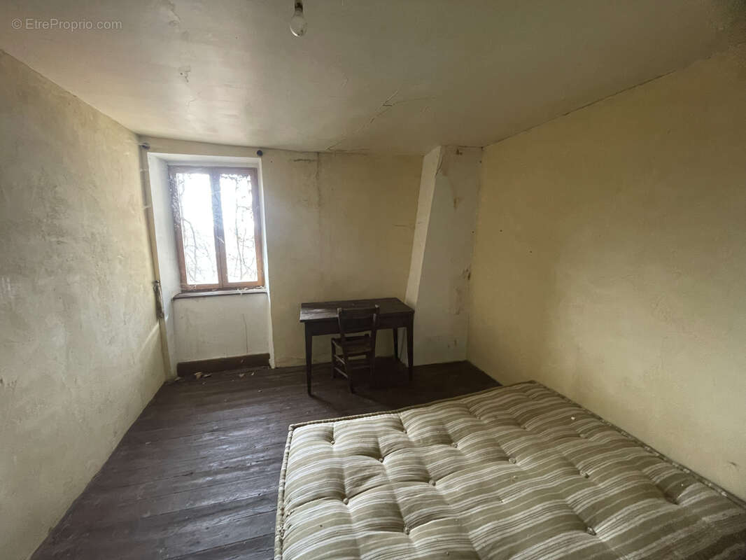 Maison à BELMONT-SUR-RANCE