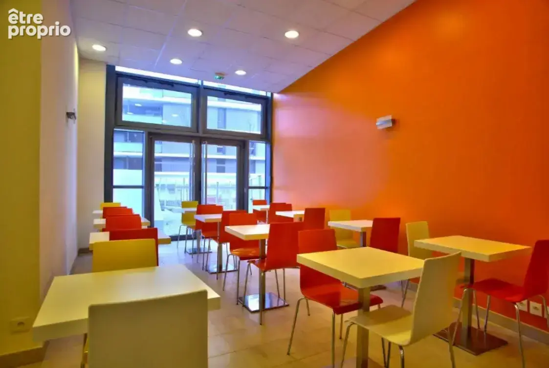 INVESTISSEMENT LOCATIF  Marseille  Résidence Étudiante Studéa Euroméditerranée  6,12 % de rentabilité - photo 7
