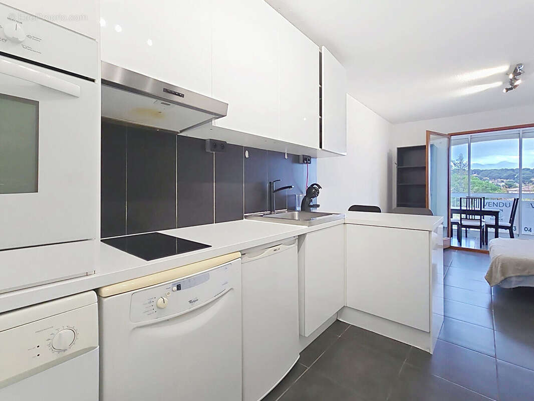 Appartement 27 m² à Sanary-Sur-Mer  - photo 2