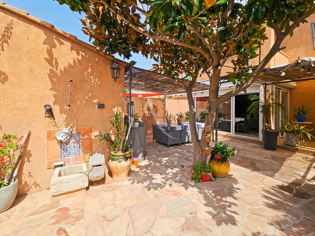 Villa appartement LE PRADET   5 pièce(s)   115 m2 - photo 2