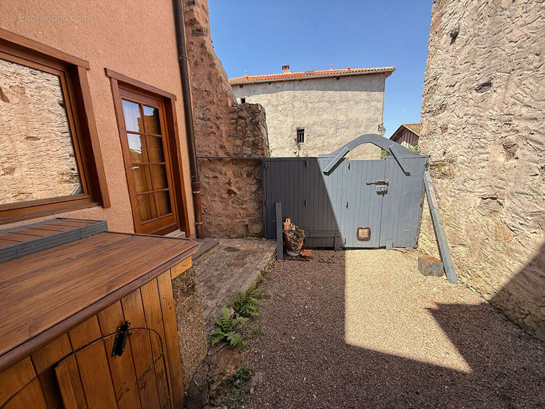 Maison Saint Haon Le Chatel 138 m2 - photo 3