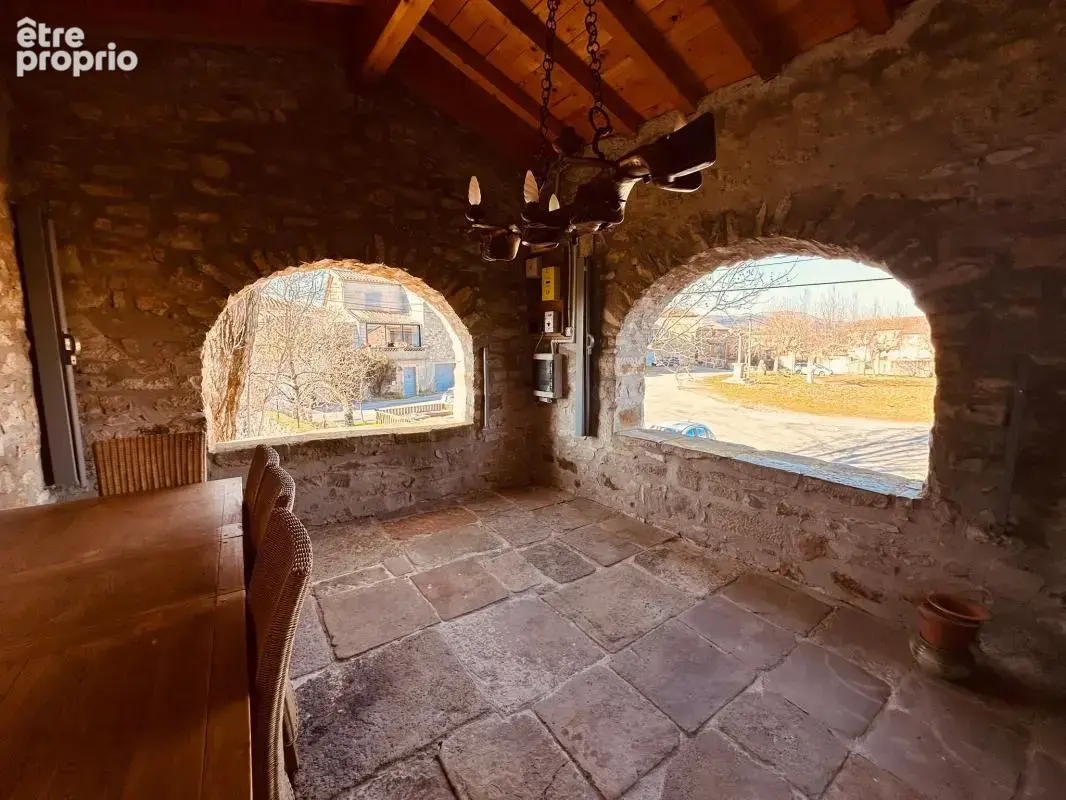 Mas ancien de caractére avec dépendance et terrain attenant - photo 14