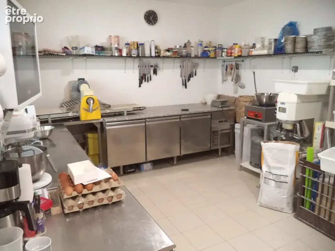 Commerce 117 m² à vendre à Bernis (30620) - photo 4