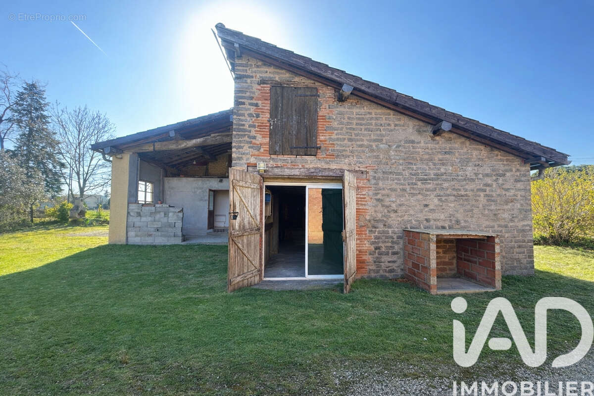 Photo 3 - Maison à VACQUIERS