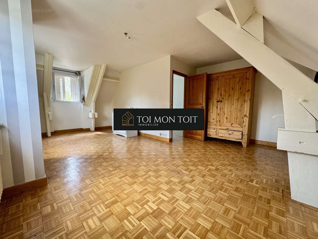 Maison 170 m² à Plailly  - photo 6