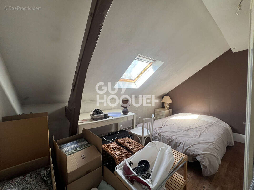 Maison à LA GARENNE-COLOMBES