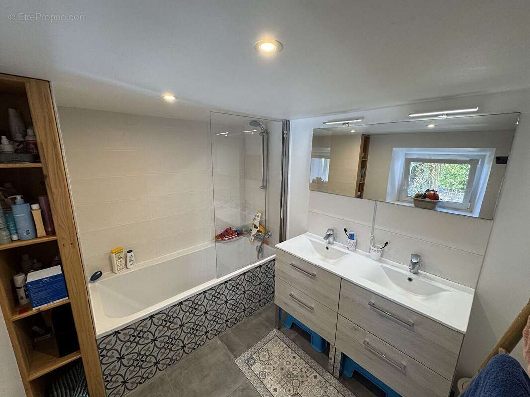 Maison à LE RELECQ-KERHUON