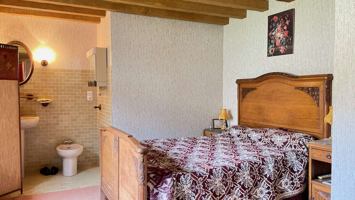 Maison de village avec bord de rivière - photo 11