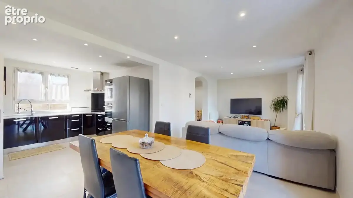 Maison 80 m² à Montfermeil  - photo 2