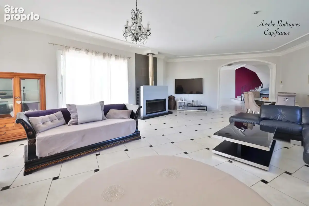 Maison à vendre 6 pièces  (01) - photo 6