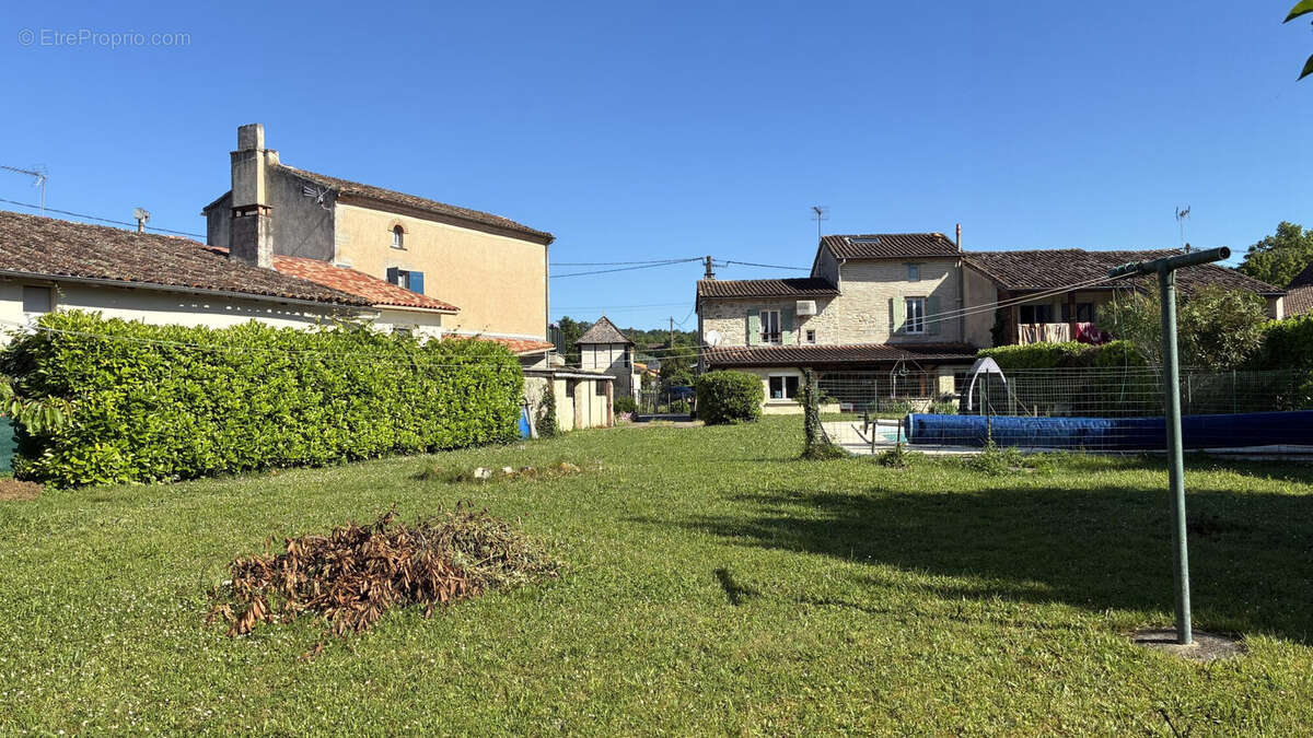 Maison à CLAIRAC