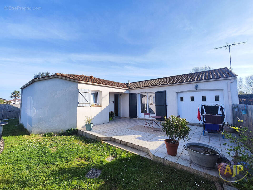 Maison à L&#039;AIGUILLON-SUR-MER