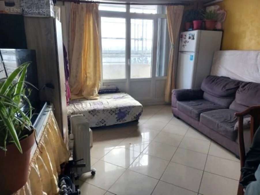 Appartement à IVRY-SUR-SEINE