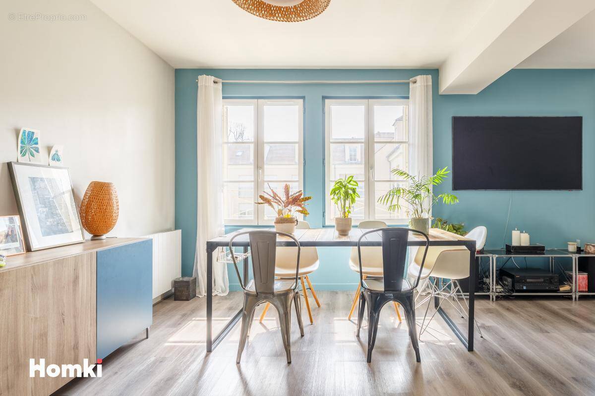 Appartement à LOUVRES