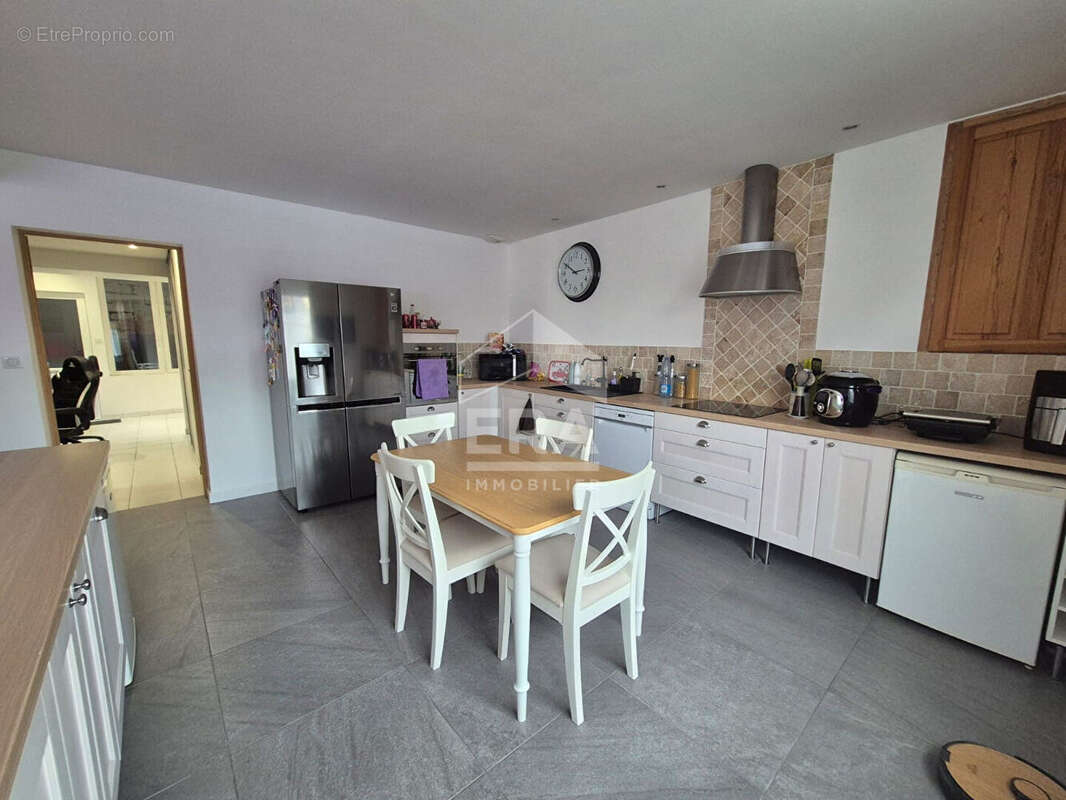 Maison à OSTRICOURT