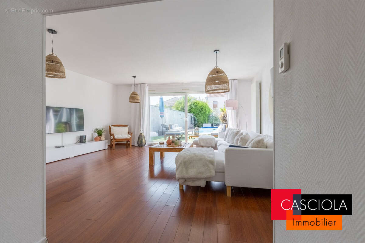 Appartement à MARLY