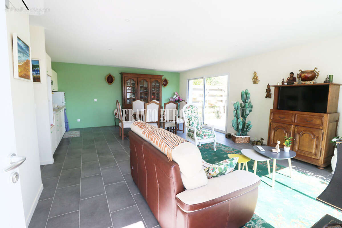 Maison à SAINT-MARTIN-DE-SEIGNANX