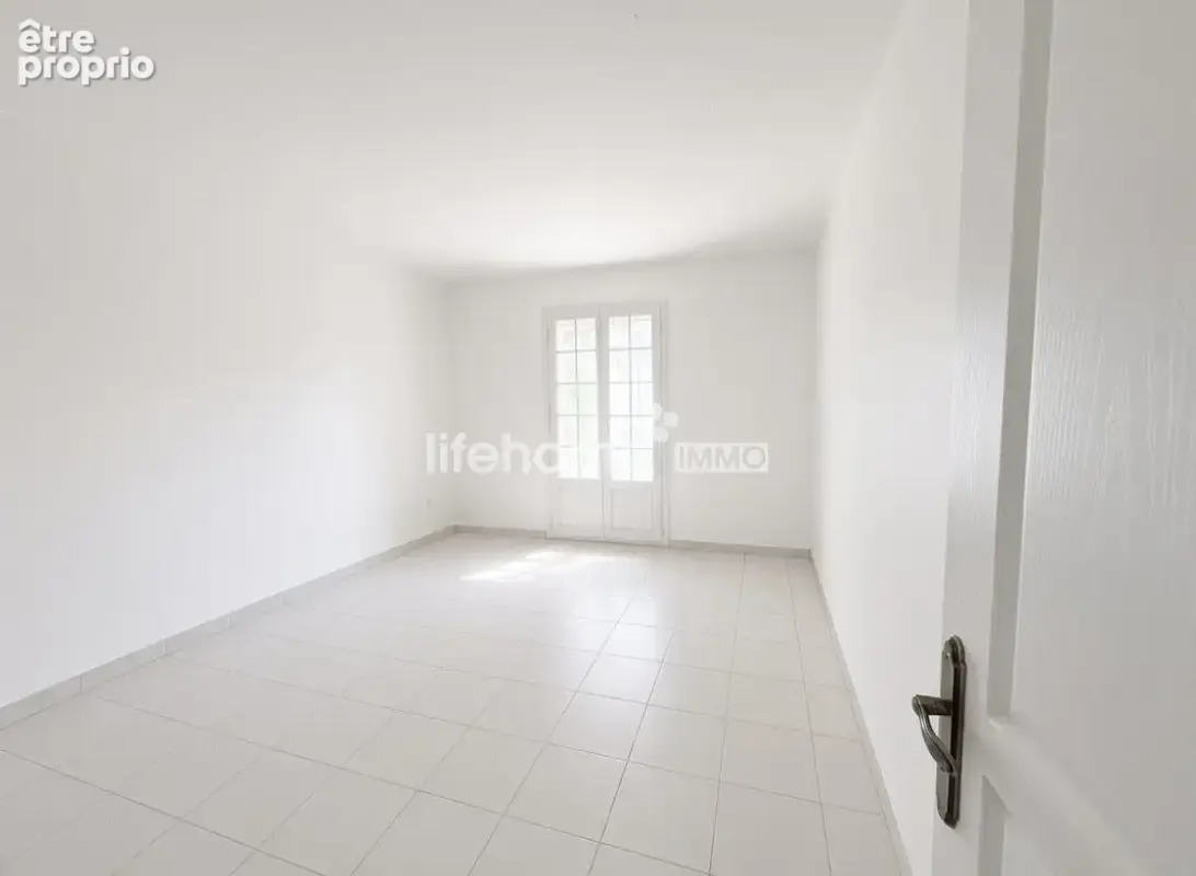 Maison 6 pièces 165 m² à vendre à Fabregues (34690) - photo 9