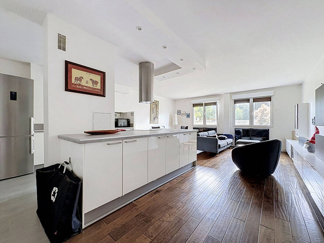 Appartement à NANTERRE