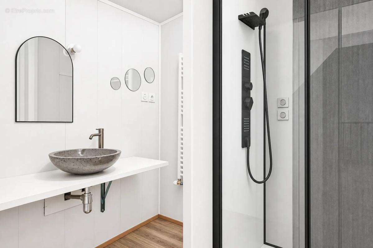 Maison spacieuse 8 pièces rénovée à Montbazens - photo 13