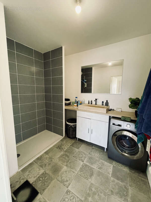 Appartement à L'ISLE-D'ABEAU