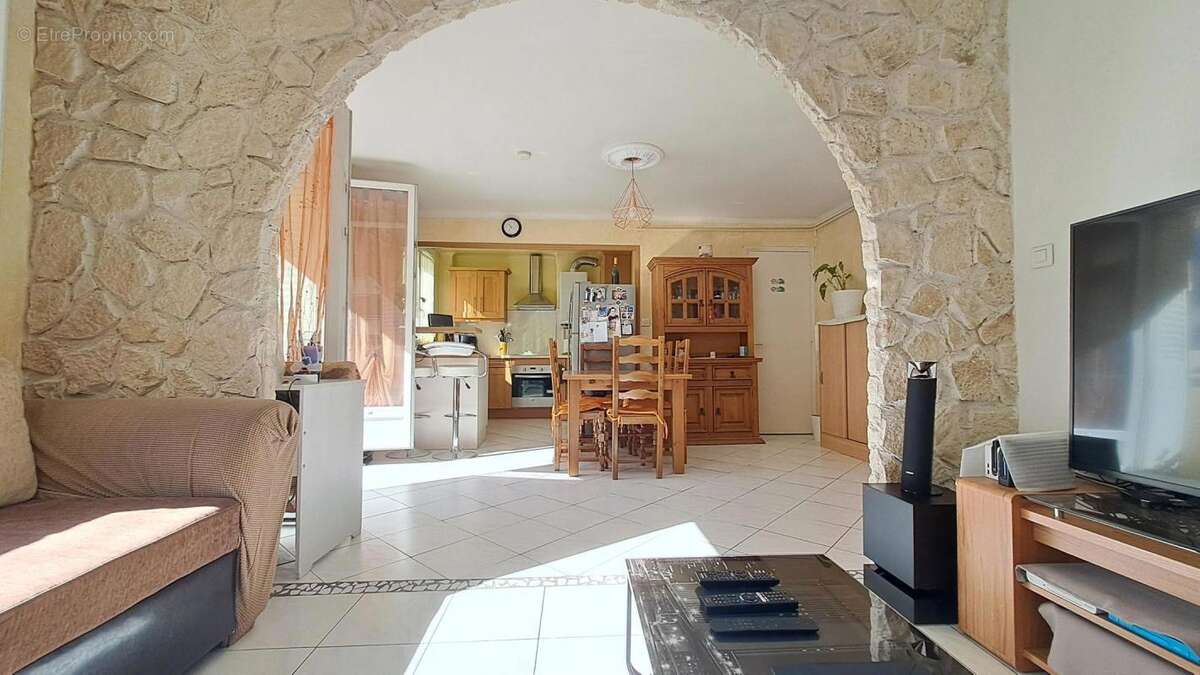 Appartement à MARSEILLE-9E