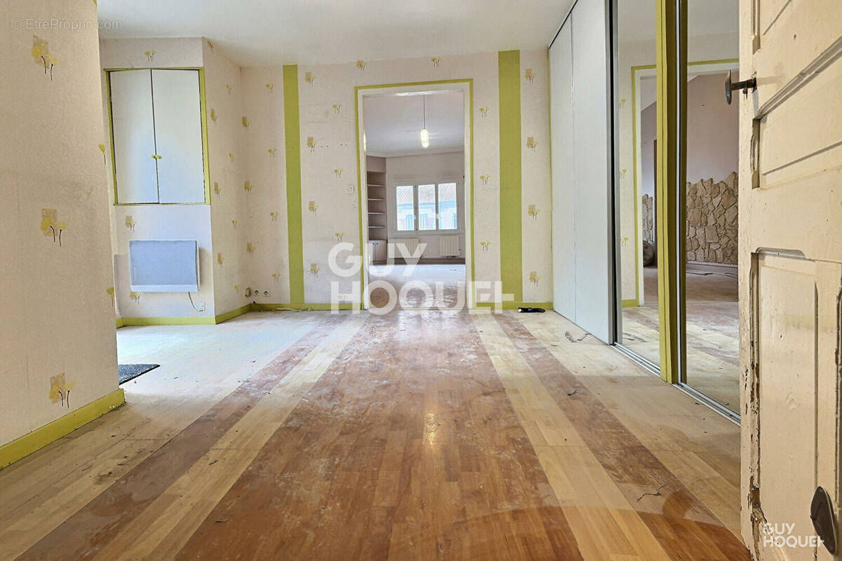 Appartement à MAISONS-ALFORT