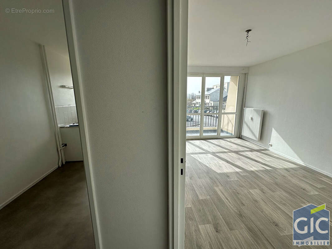 Appartement à HEROUVILLE-SAINT-CLAIR