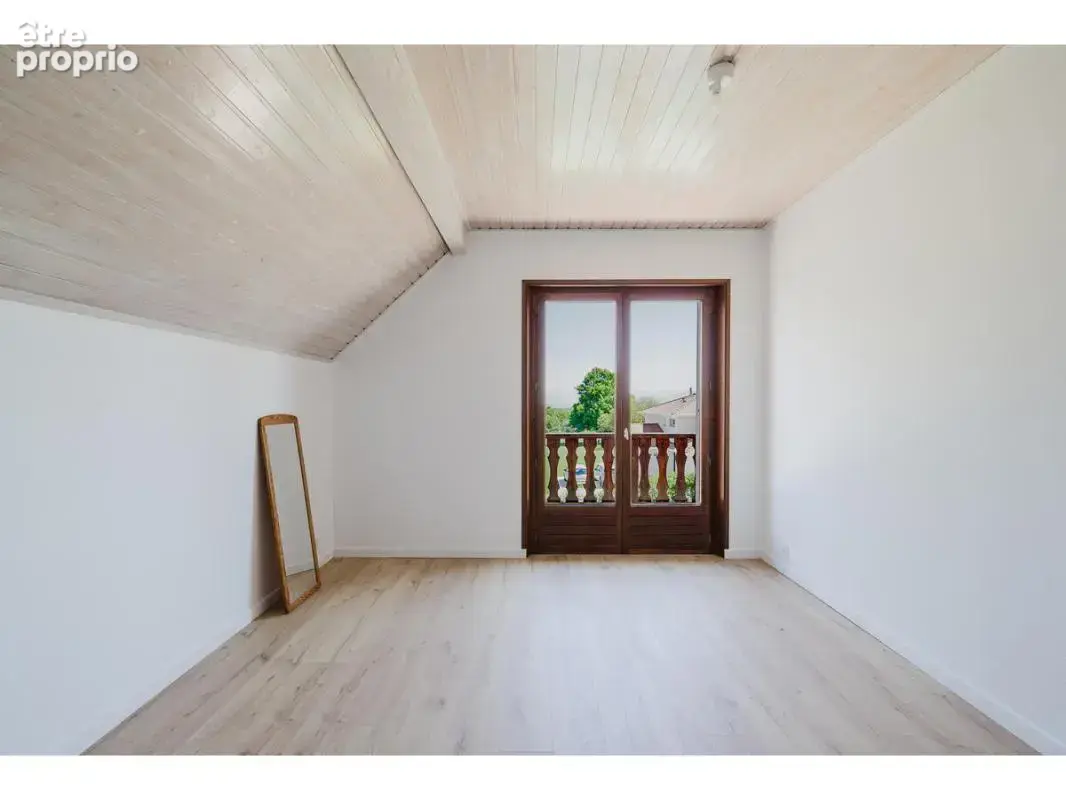 Maison 7 pièces 169 m² à vendre à Echenevex (01170) - photo 14
