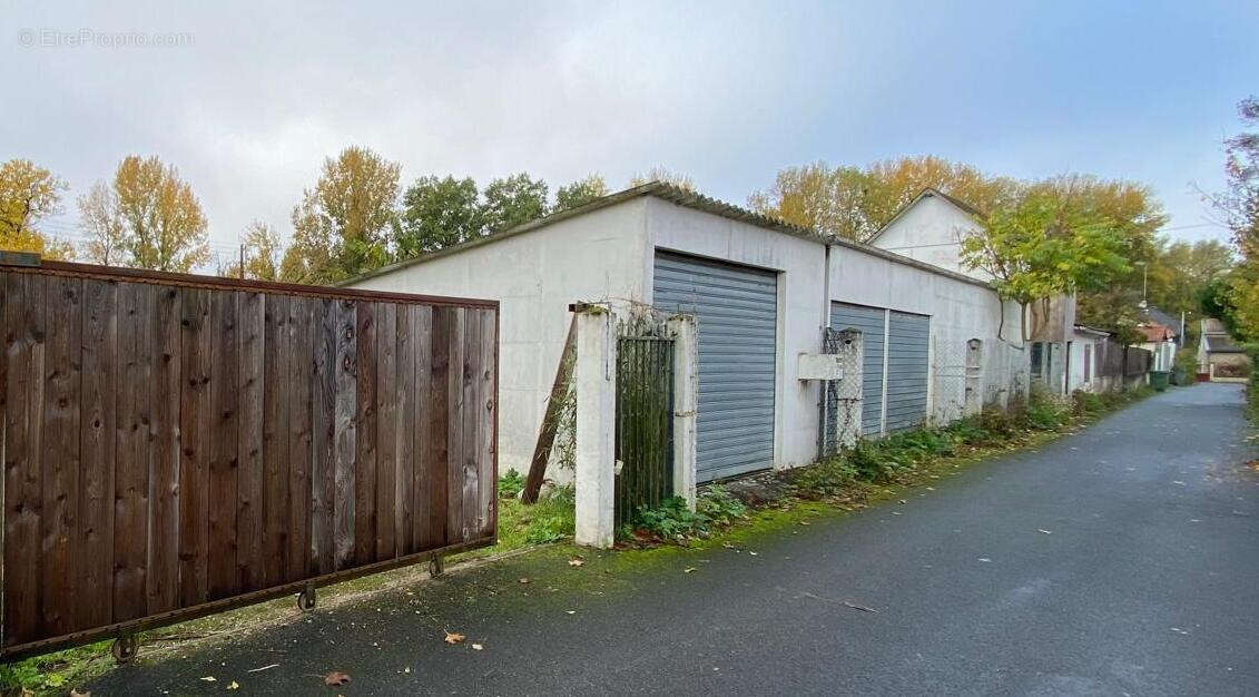 À VENDRE   Ensemble immobilier atypique   Île Aucard, Tours 37000 - photo 5