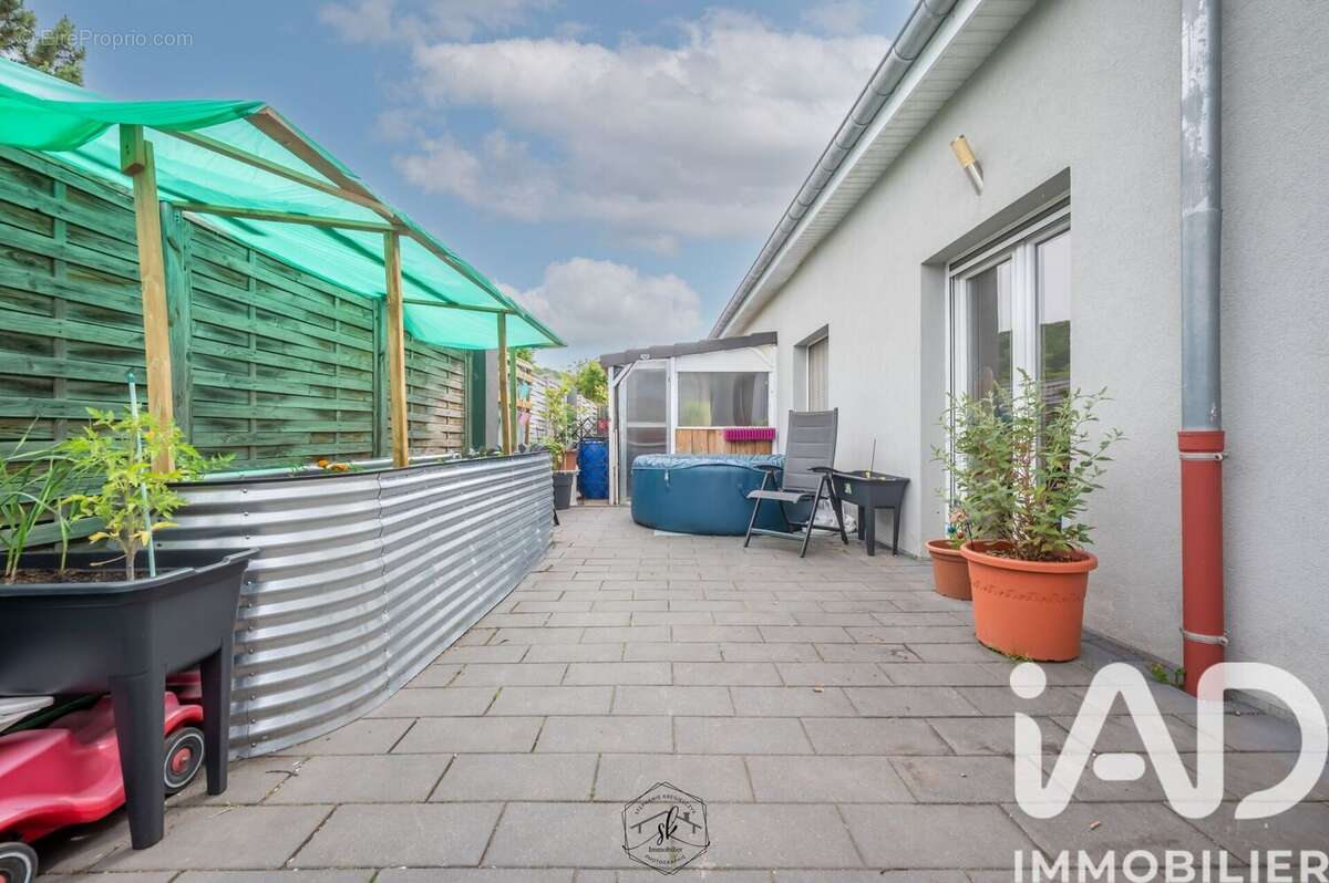 Maison 195 m² à Buding  - photo 9