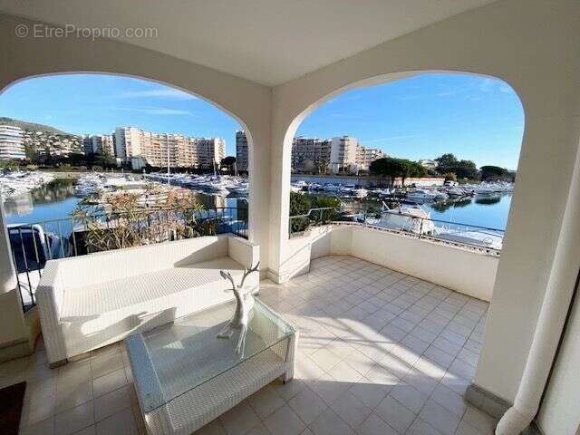 Appartement à MANDELIEU-LA-NAPOULE