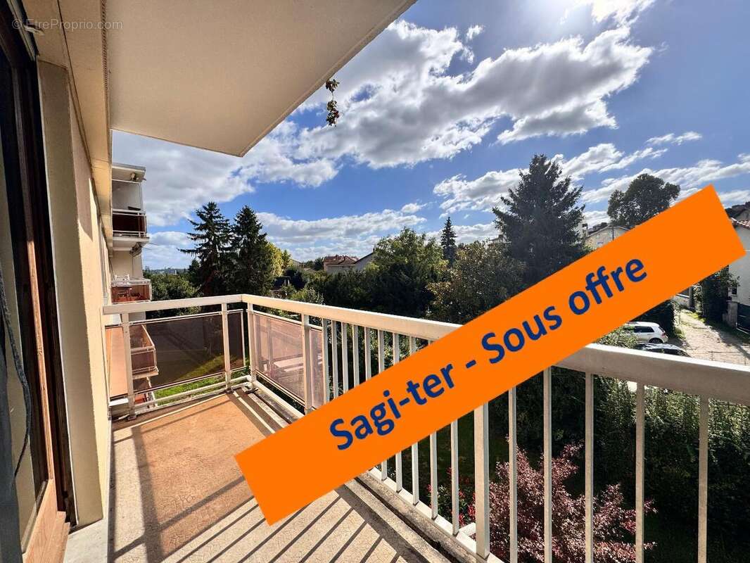   - Appartement à OULLINS