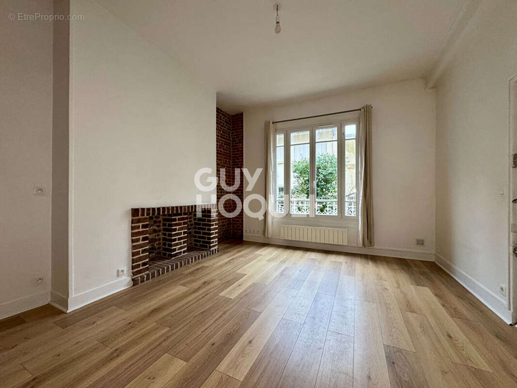 Appartement à TROUVILLE-SUR-MER