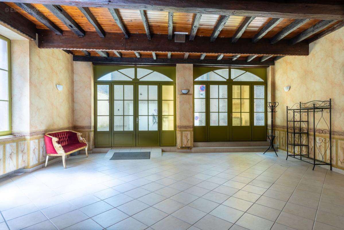 Maison de ville – cœur historique de mâcon - photo 13