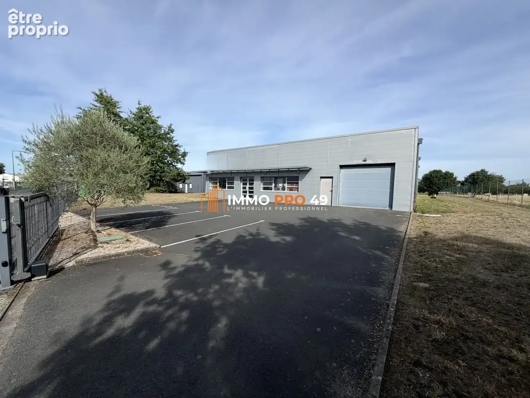Commerce 400 m² à Tillieres  - photo 2