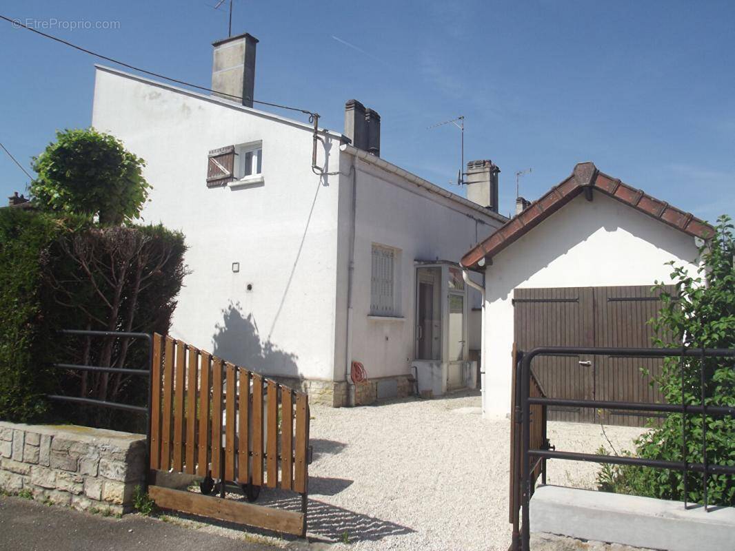 Maison à BRIENNE-LE-CHATEAU