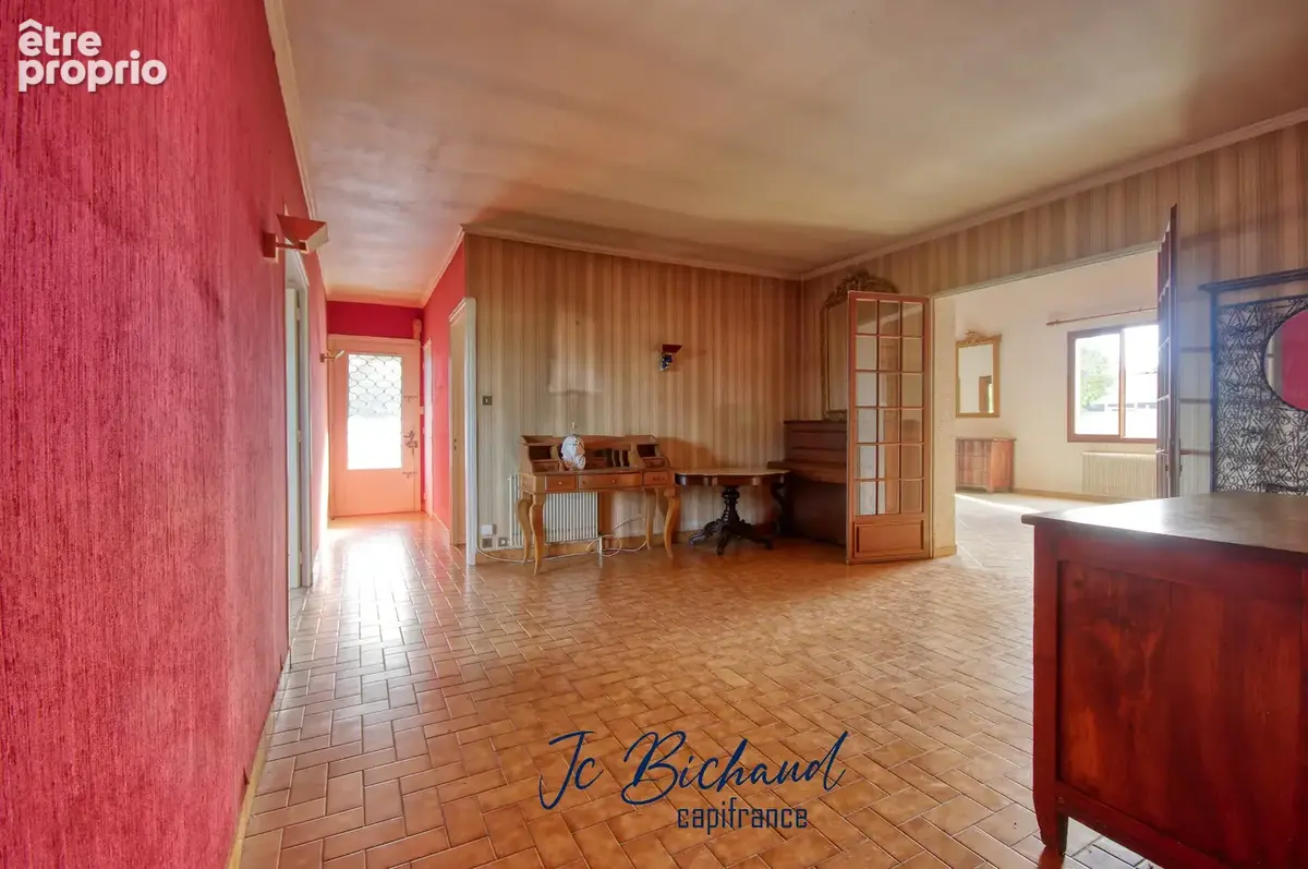 Maison Collonges-au-Mont-d'or de 250m2 + sous-sol de 80m2 - photo 12