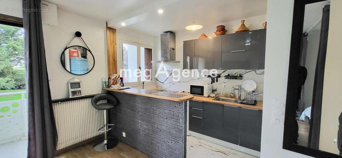 Appartement à COMBS-LA-VILLE