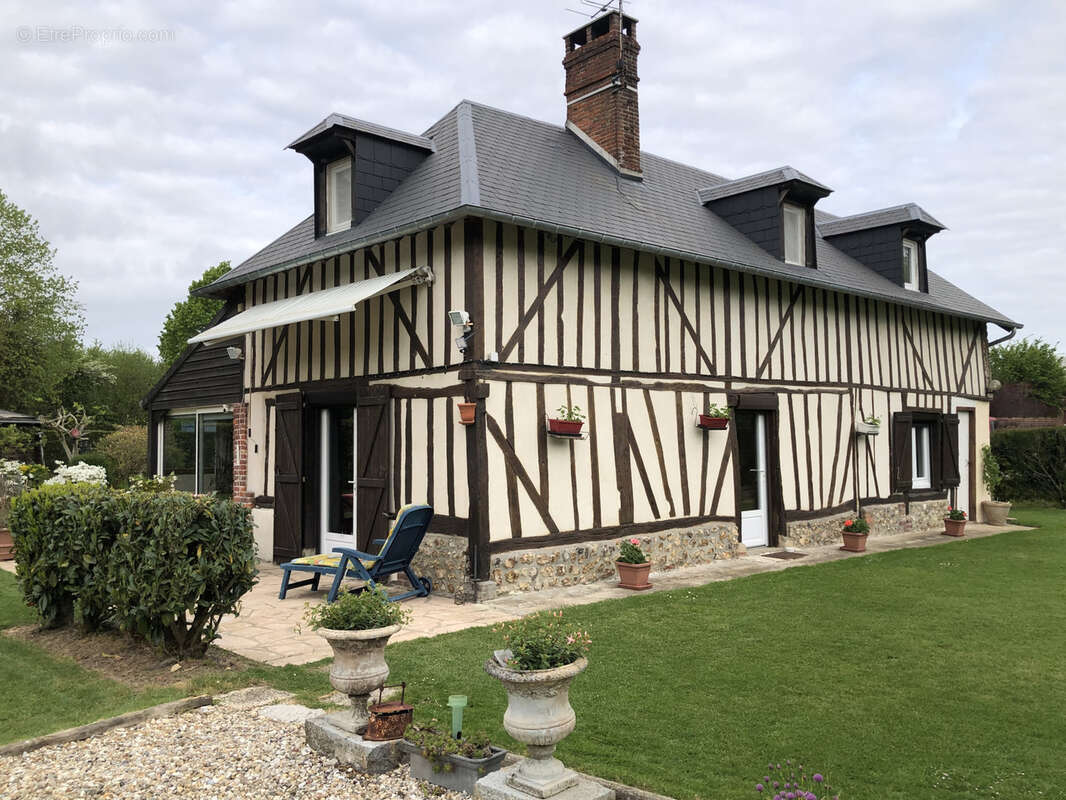 Maison à CORMEILLES