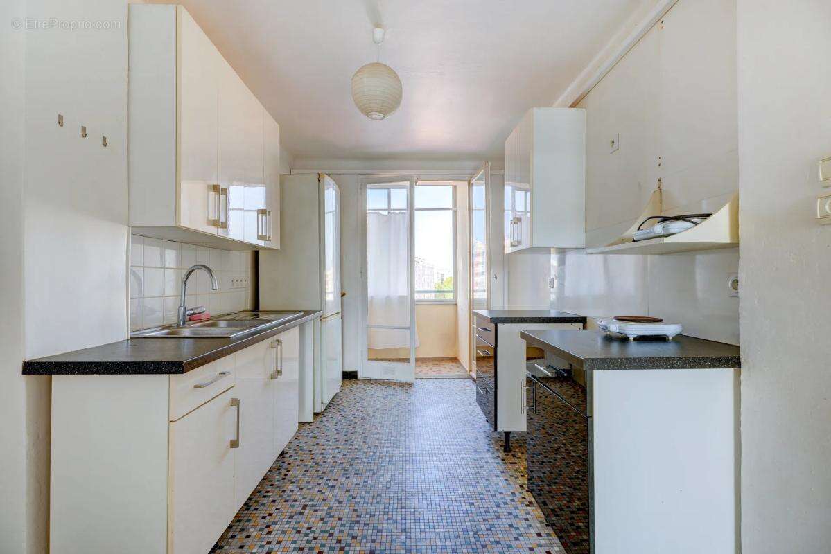 Appartement de 4 pièces de 73 m² à Villeurbanne - photo 4
