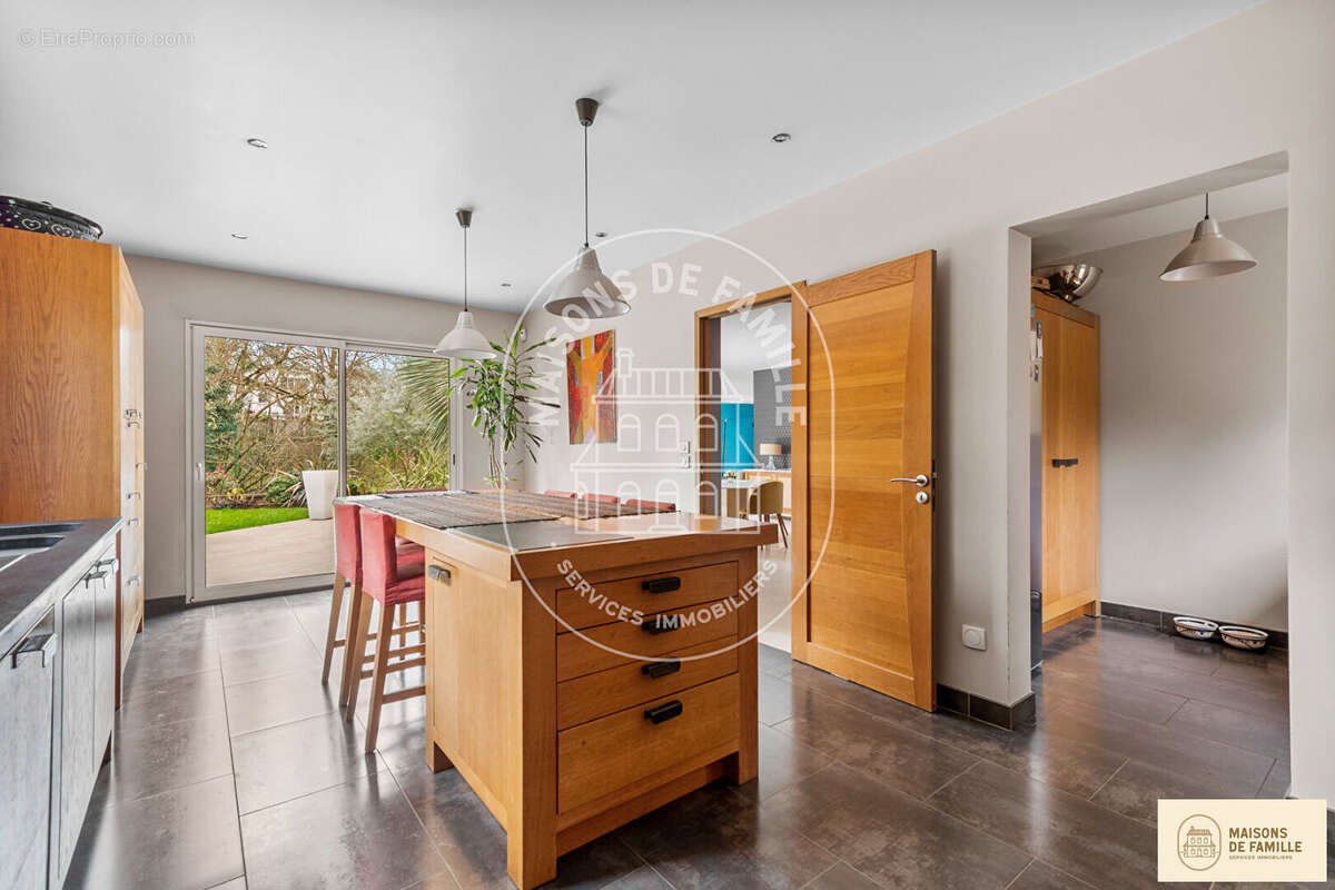 Maison à LE VESINET