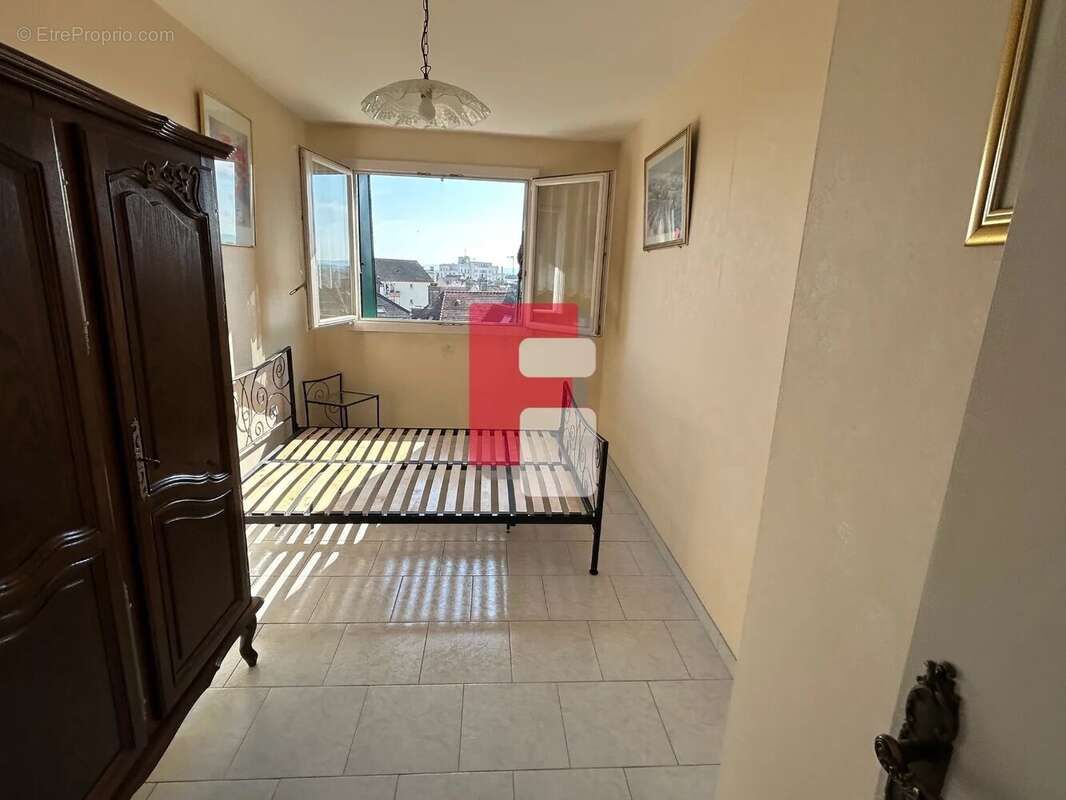 Appartement à SAINTE-SAVINE