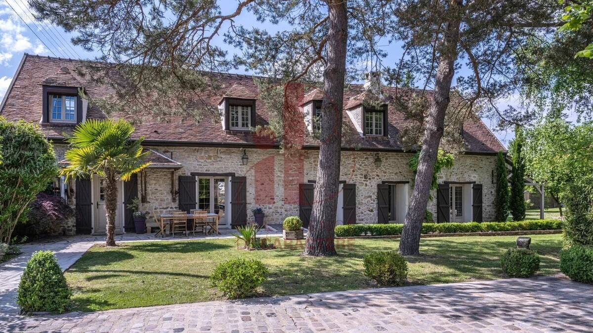 Maison à FONTAINEBLEAU