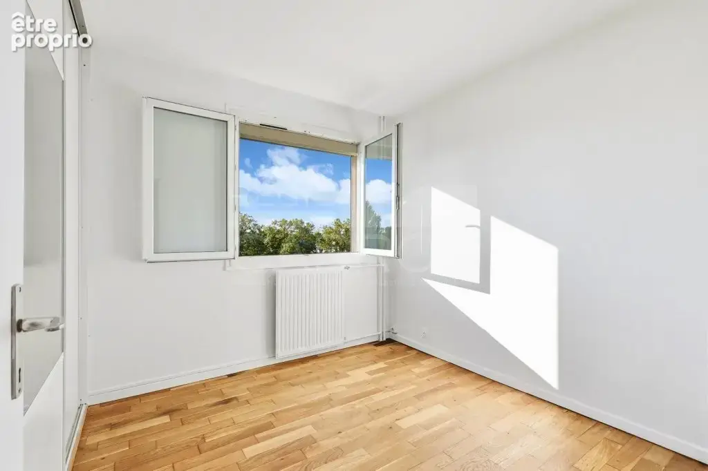Rillieux village – 6ème étage, balcon et vue dégagée - photo 8