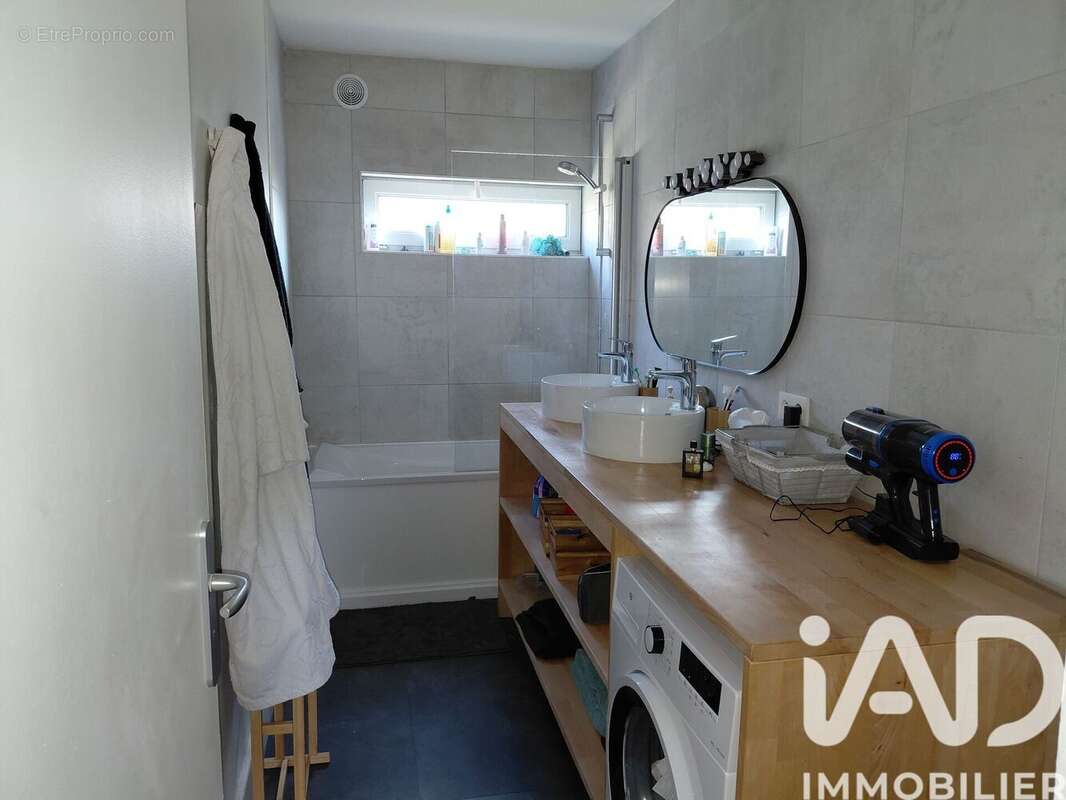Photo 6 - Appartement à ECULLY