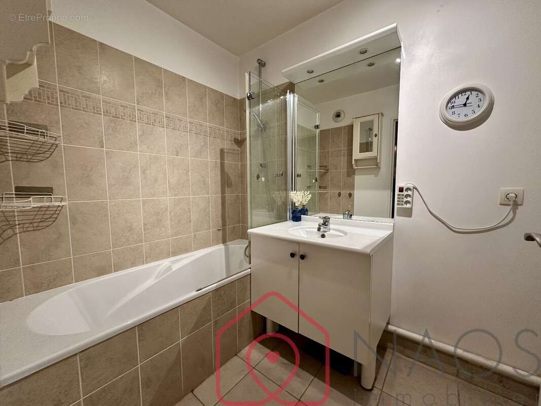 Appartement à LE PLESSIS-ROBINSON